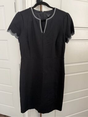 Ann Taylor Short Sleeve Scalloped Dress